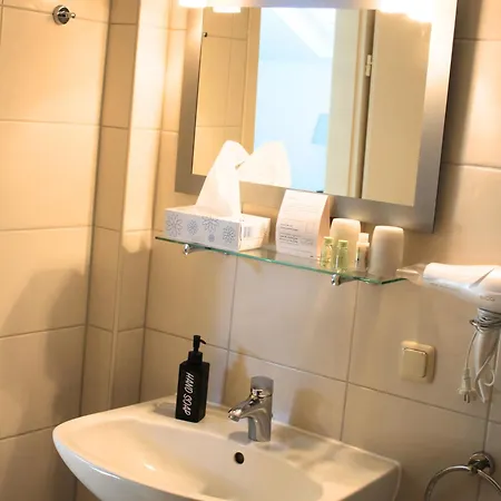 Hotel Adler & Eventlocation Gmbh Itzehoe Eksteriør billede